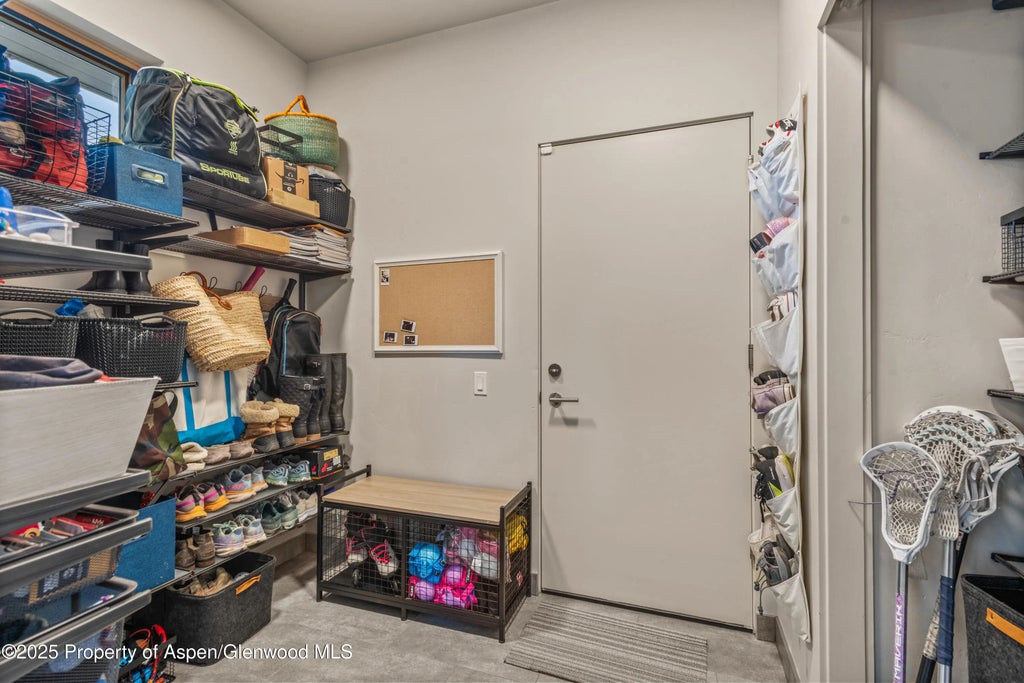 15 of 34 - 113 Valley Court, Basalt, CO