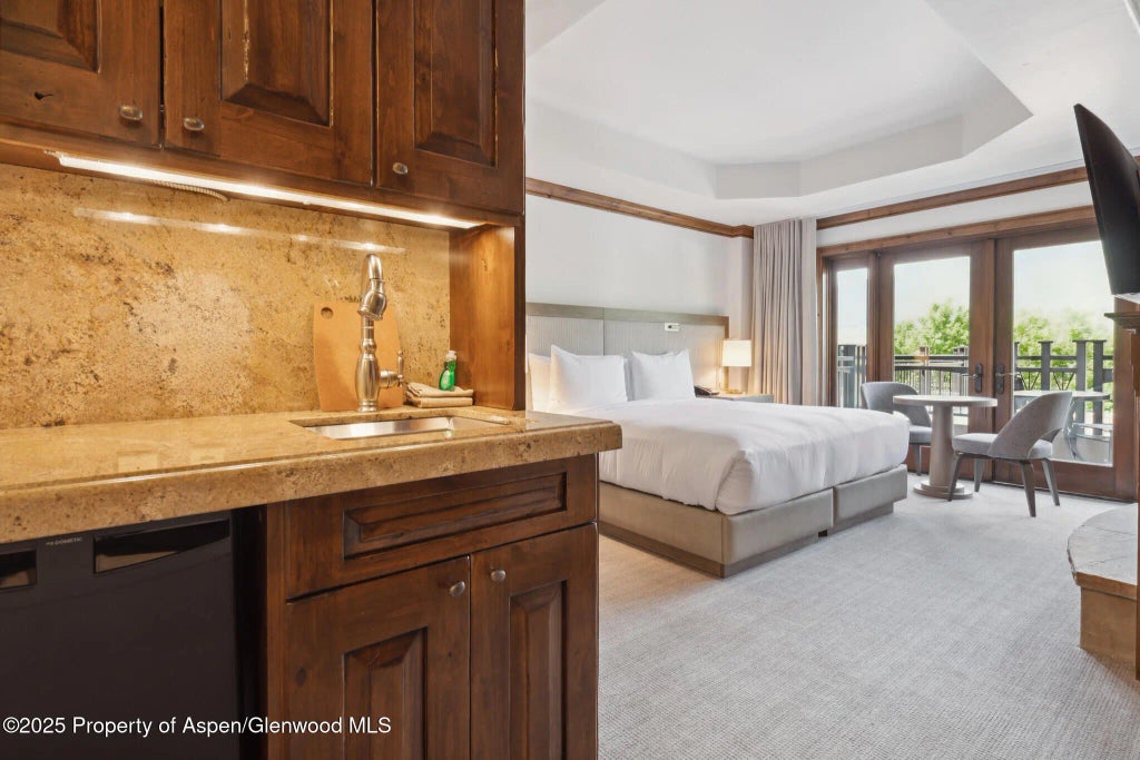 20 of 30 - 415 E Dean St., Unit 15, Week 33, Aspen, CO