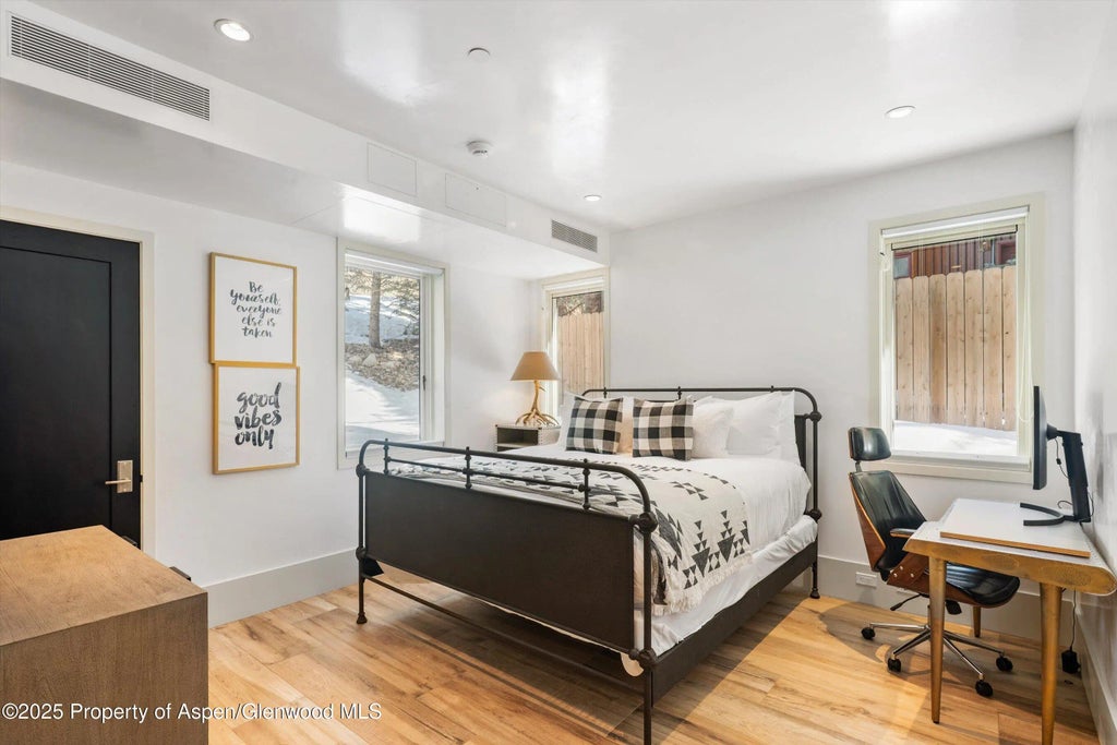 37 of 60 - 63 Smuggler Grove, Aspen, CO