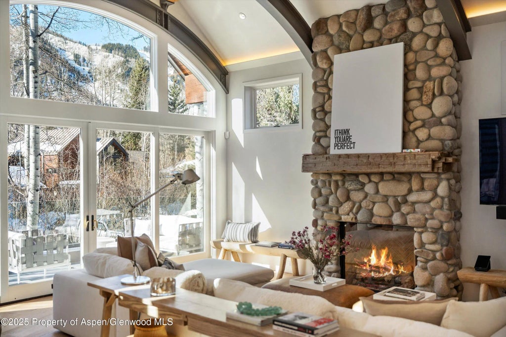 6 of 60 - 63 Smuggler Grove, Aspen, CO