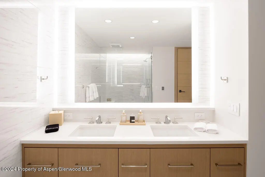 12 of 16 - 130 Wood Road 460-462, Snowmass Village, CO