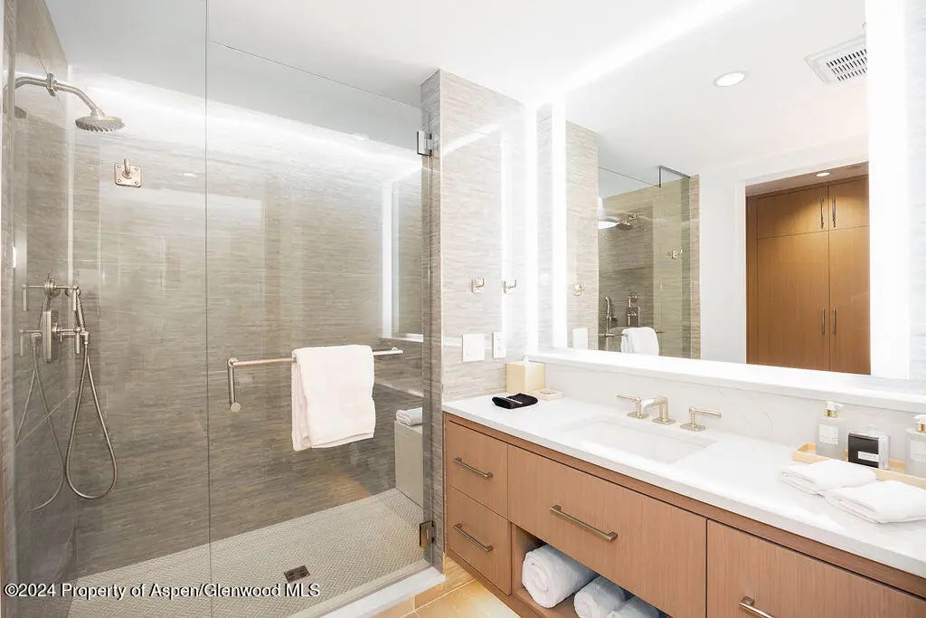 15 of 16 - 130 Wood Road 460-462, Snowmass Village, CO