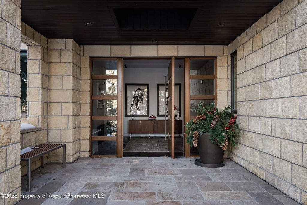 6 of 31 - 189 Aspen Way, Snowmass Village, CO