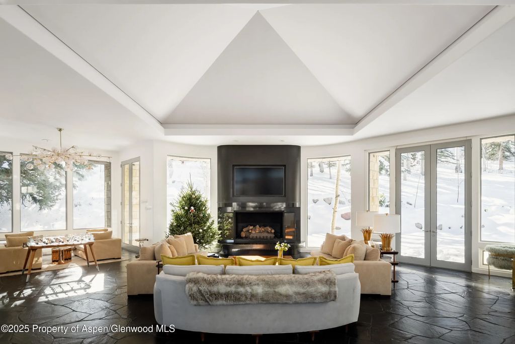 9 of 31 - 189 Aspen Way, Snowmass Village, CO