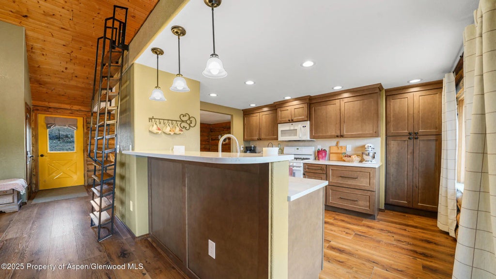 7 of 42 - 41 County Road 9, Meeker, CO