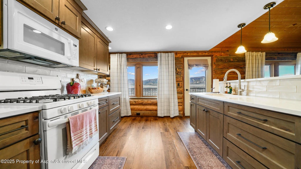 8 of 42 - 41 County Road 9, Meeker, CO