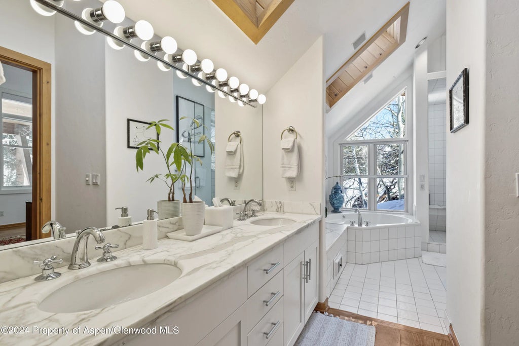 14 of 40 - 85 Glen Garry Drive, Aspen, CO