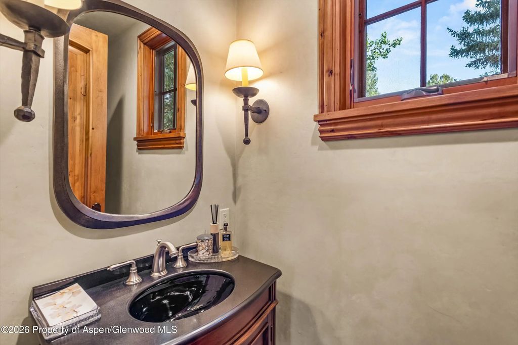 40 of 66 - 1395 Snowbunny Lane, Aspen, CO