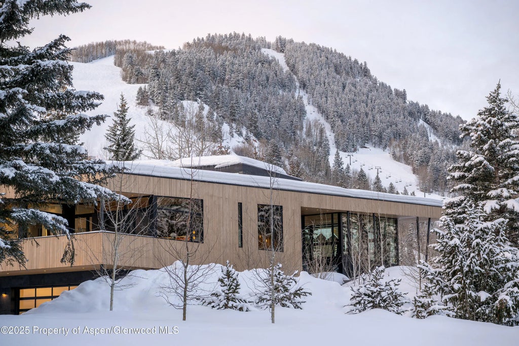 296 Glen Dee Road, Aspen