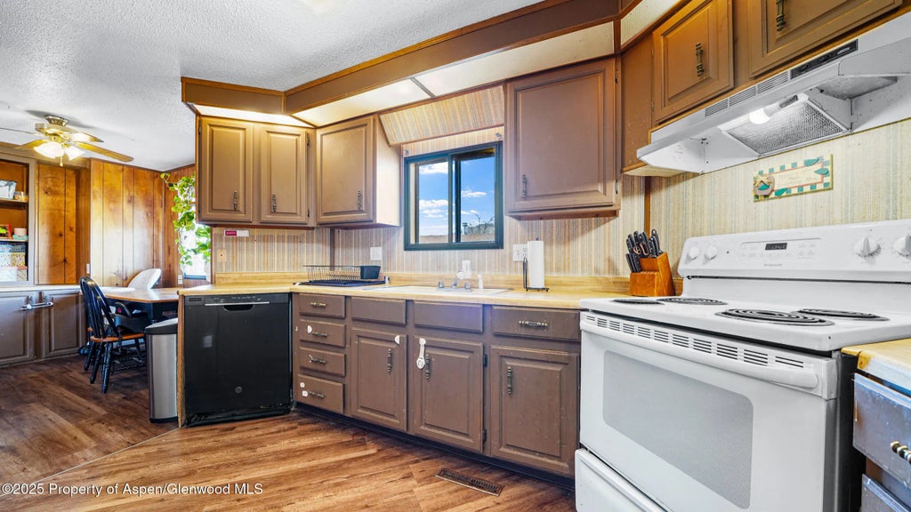 13 of 24 - 72 Tamarisk Trail, Battlement Mesa, CO