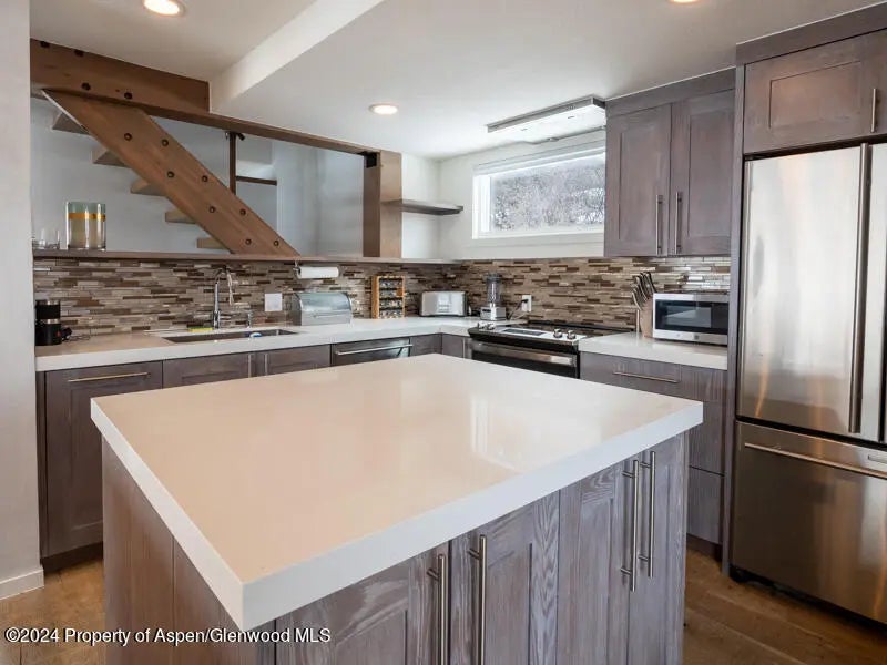 5 of 19 - 1711 Juniper Hill Drive, Aspen, CO