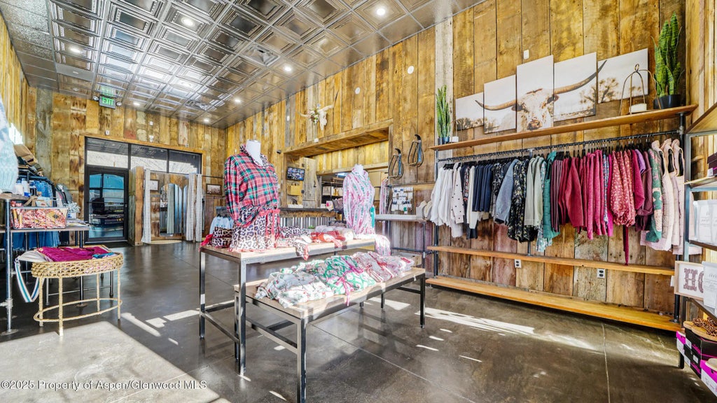 9 of 25 - 258 S Railroad Avenue, Parachute, CO