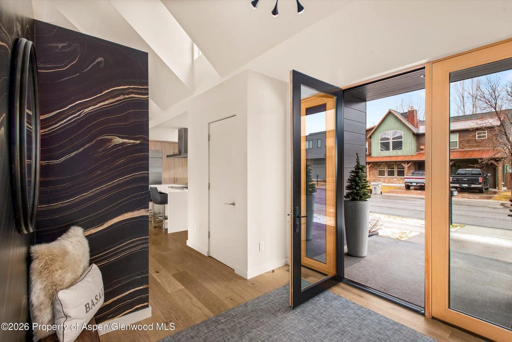 11 of 26 - 129 Valley Court, Basalt, CO