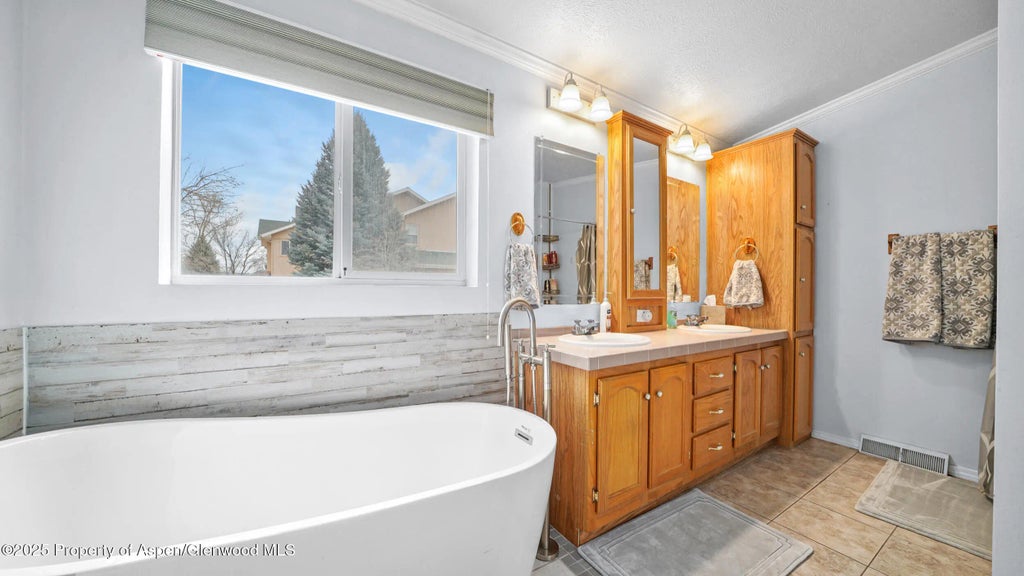 21 of 37 - 161 S Golden Drive, Silt, CO