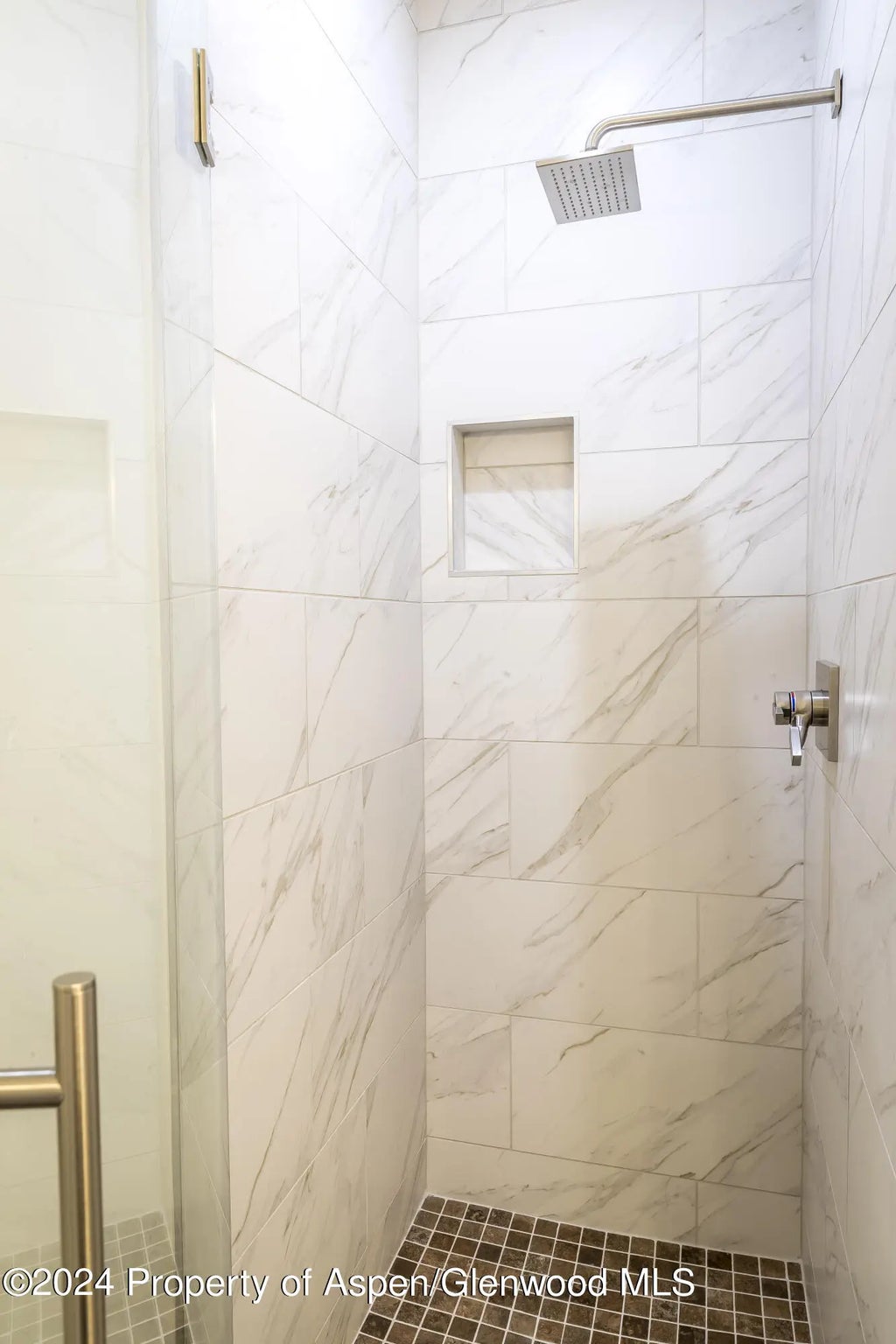 14 of 19 - 601 Little Cloud, New Castle, CO