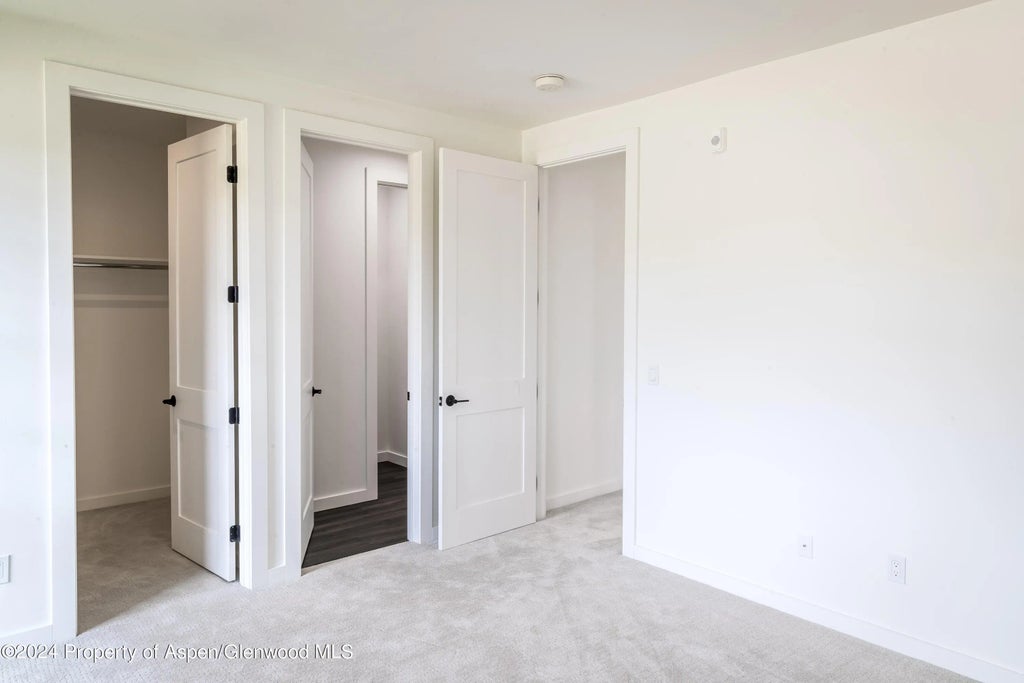 8 of 19 - 601 Little Cloud, New Castle, CO