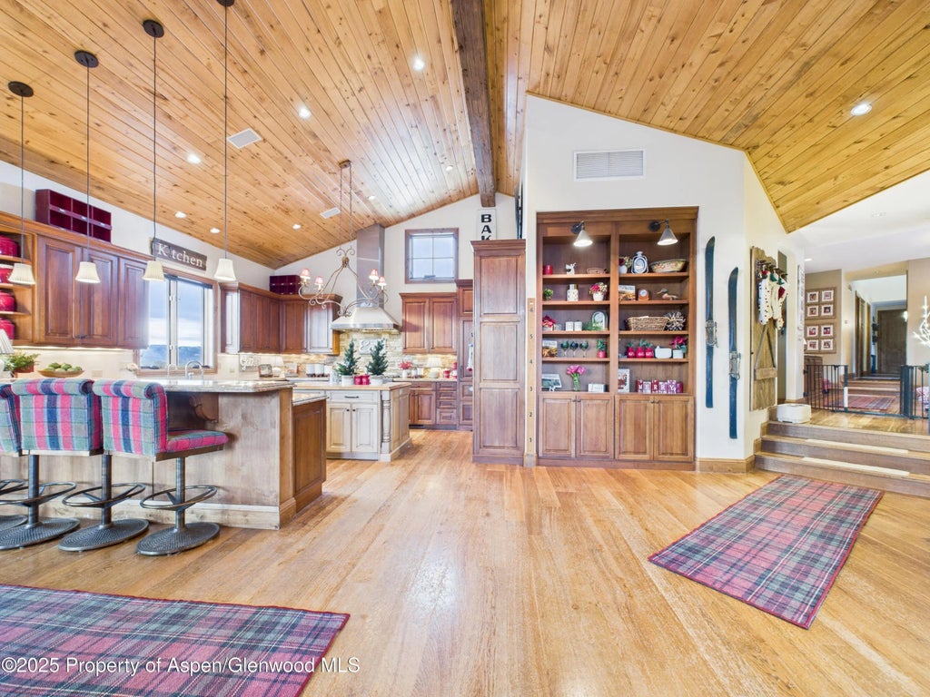 7 of 31 - 401 Wood Nymph Lane, Glenwood Springs, CO