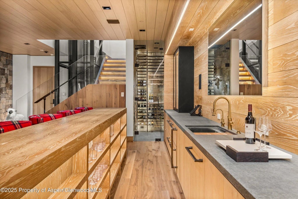 15 of 44 - 549 Walnut Street, Aspen, CO