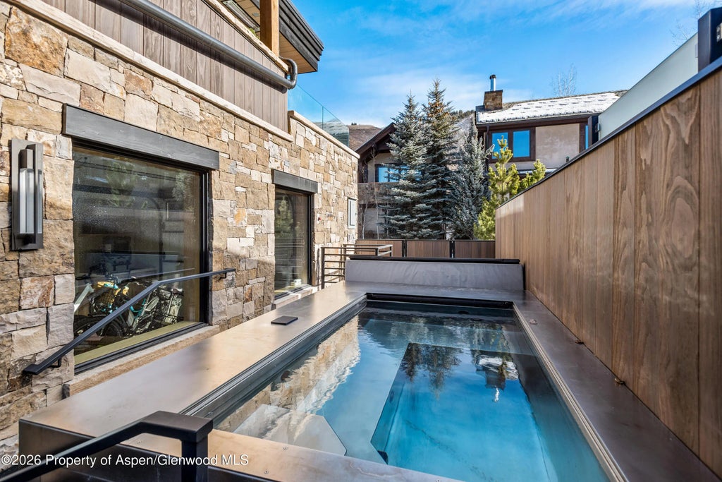 17 of 44 - 549 Walnut Street, Aspen, CO
