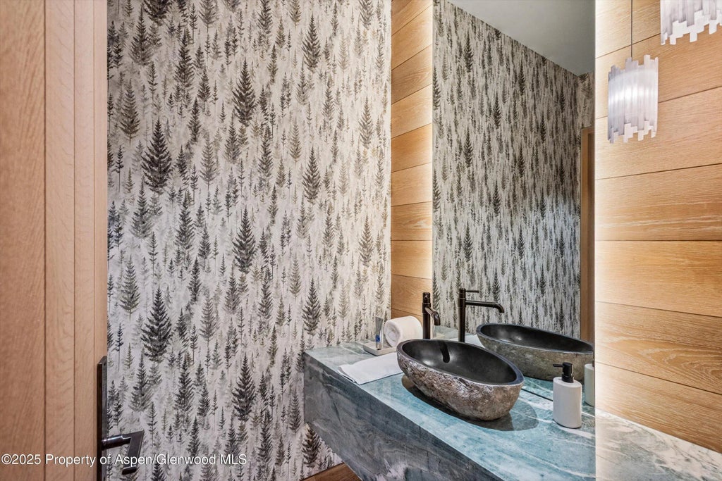 18 of 44 - 549 Walnut Street, Aspen, CO