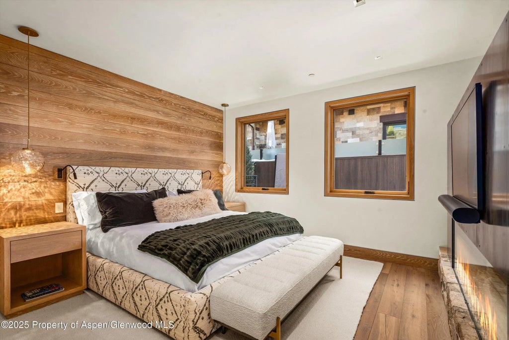 19 of 44 - 549 Walnut Street, Aspen, CO