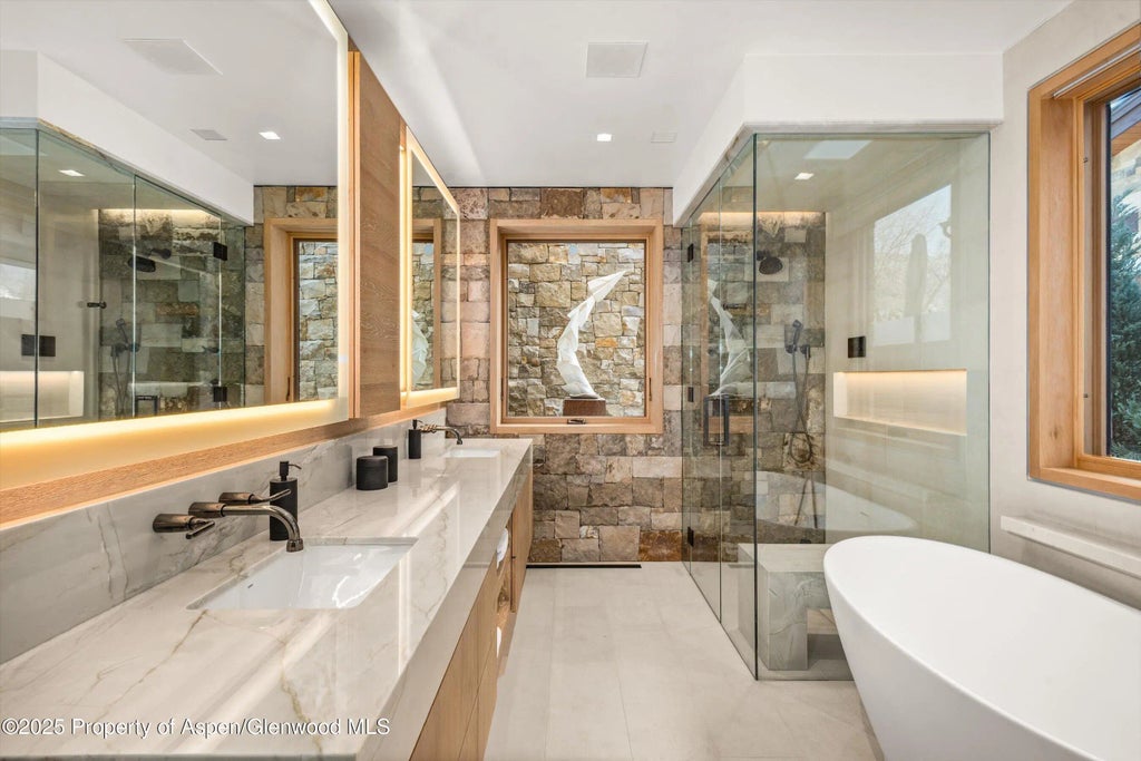 21 of 44 - 549 Walnut Street, Aspen, CO