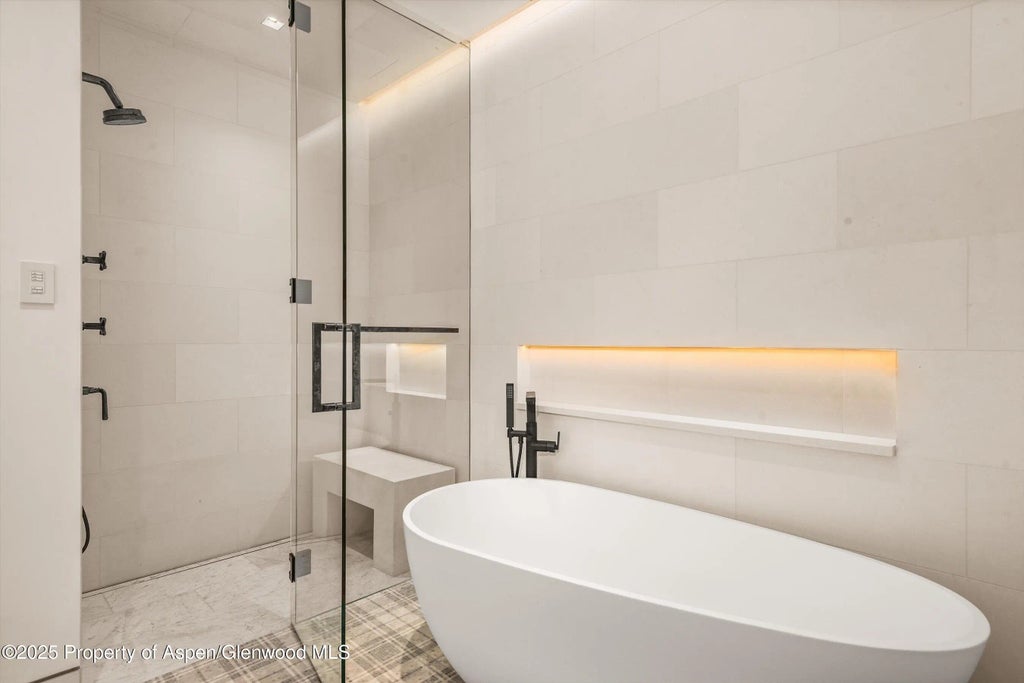 29 of 44 - 549 Walnut Street, Aspen, CO