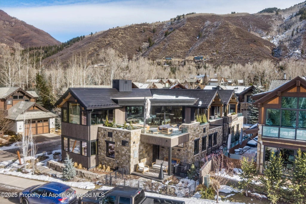 33 of 44 - 549 Walnut Street, Aspen, CO
