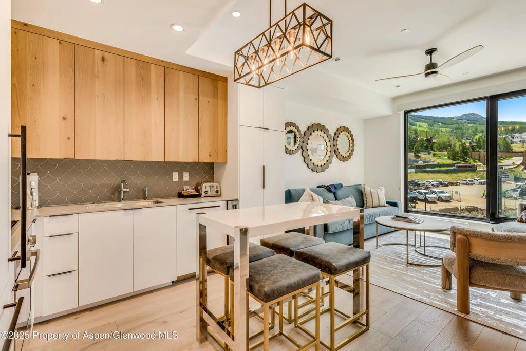 10 of 33 - 119 Wood Road 307, Snowmass Village, CO