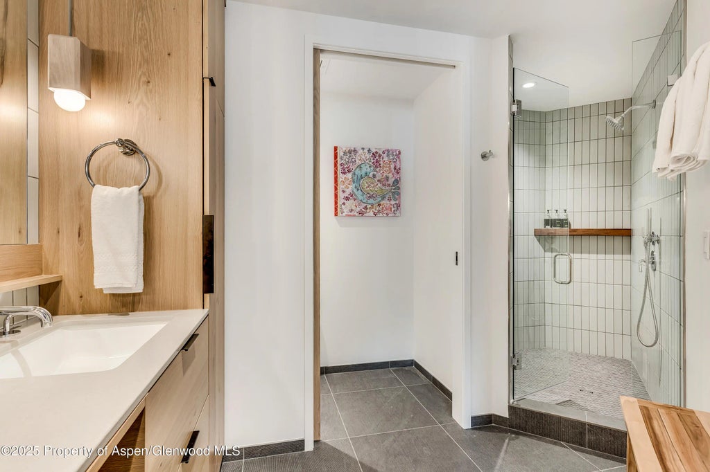 18 of 33 - 119 Wood Road 307, Snowmass Village, CO