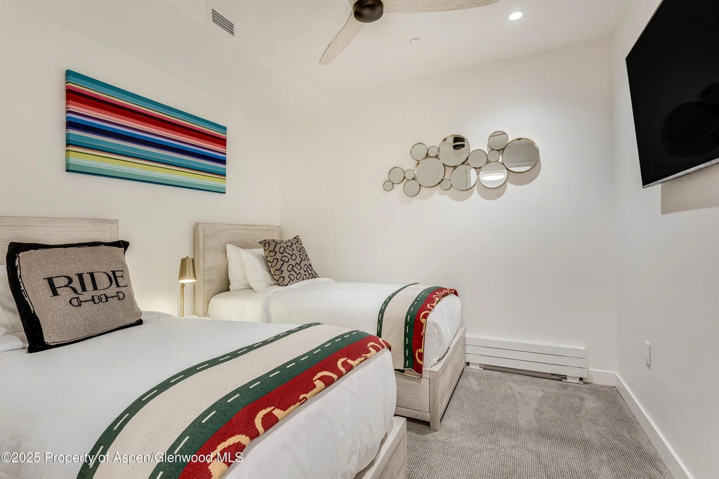 20 of 33 - 119 Wood Road 307, Snowmass Village, CO