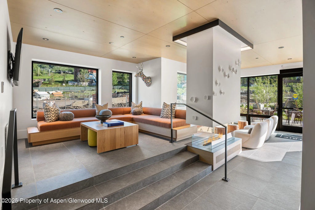 27 of 33 - 119 Wood Road 307, Snowmass Village, CO