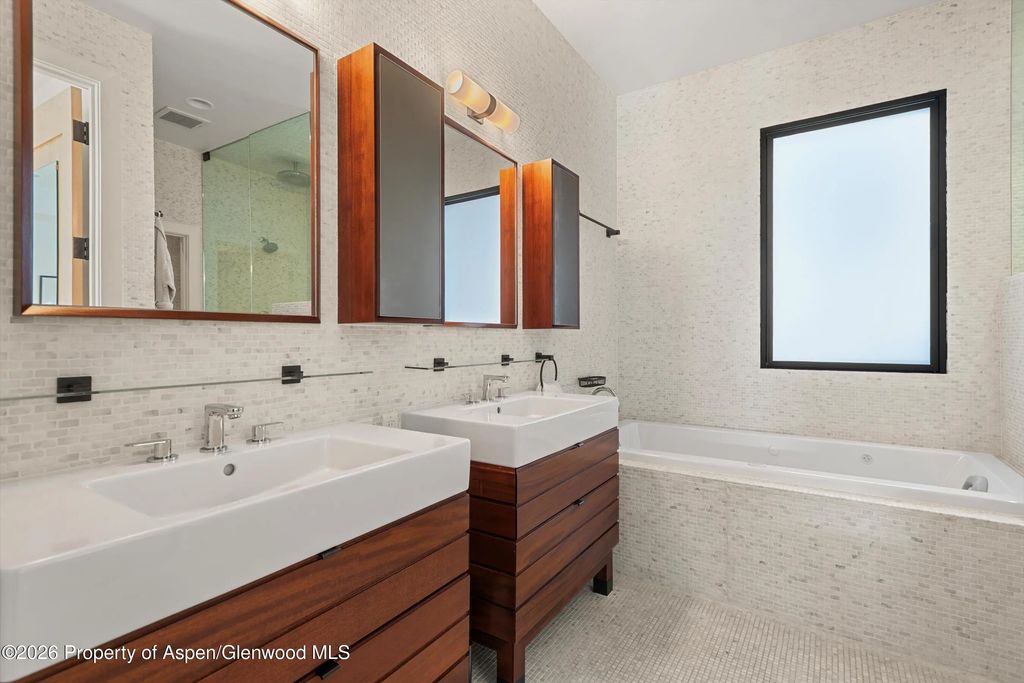 21 of 47 - 609 W Bleeker Street, Aspen, CO