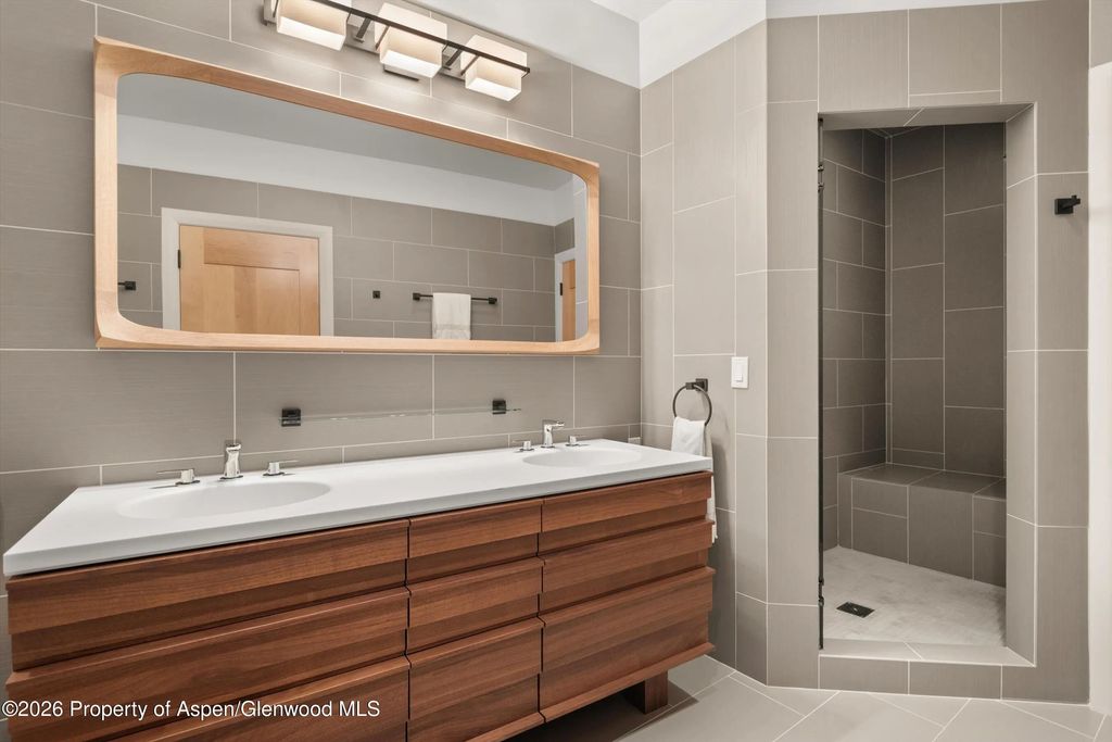 32 of 47 - 609 W Bleeker Street, Aspen, CO