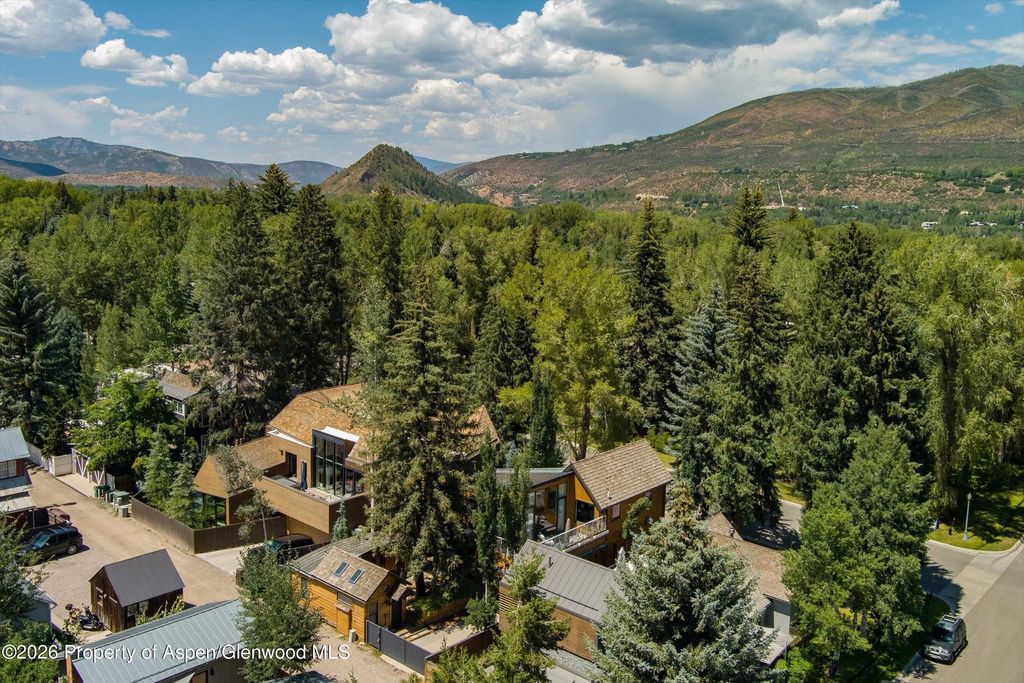 44 of 47 - 609 W Bleeker Street, Aspen, CO