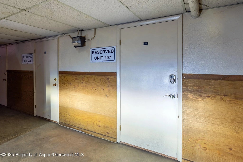 16 of 20 - 700 S Monarch Street 207, Aspen, CO