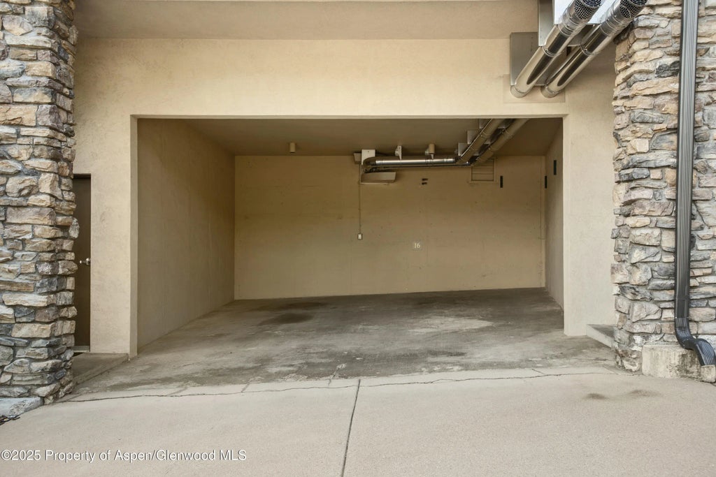 47 of 52 - 425 Wood Road 15 & 16, Snowmass Village, CO