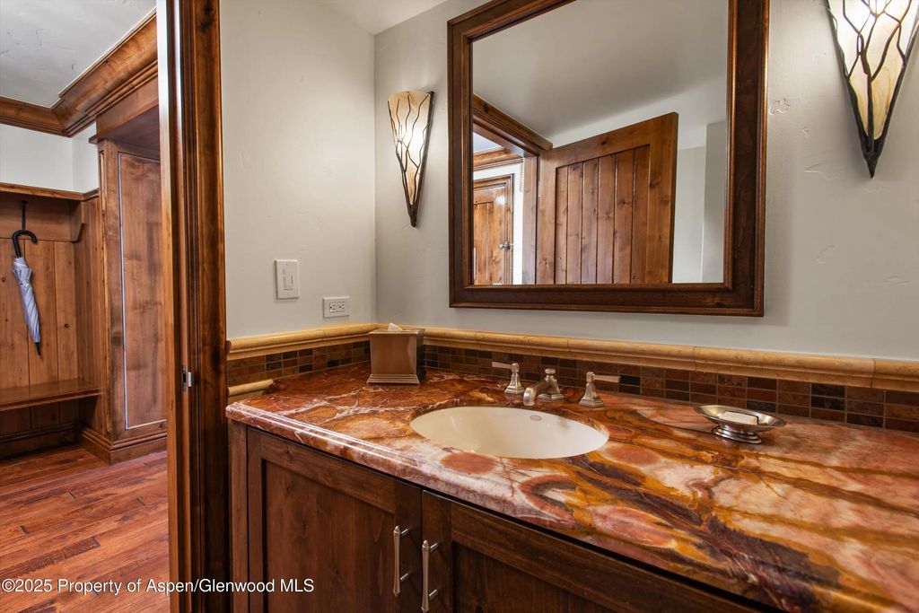 16 of 17 - 315 E Dean Street B33-c4, Aspen, CO