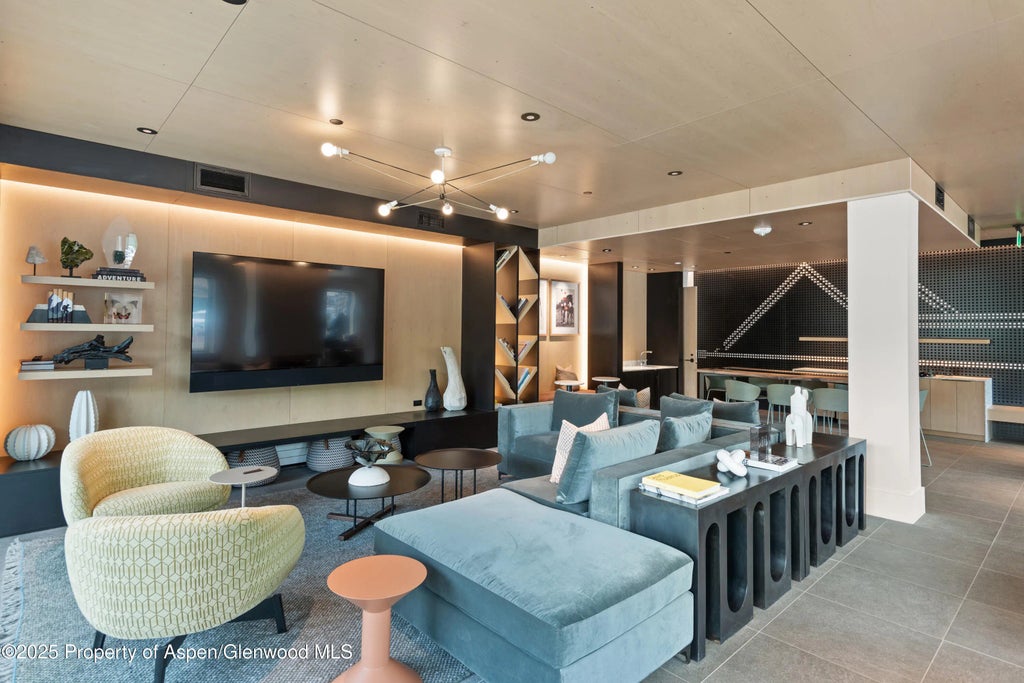 32 of 38 - 119 Wood Road 401, Snowmass Village, CO