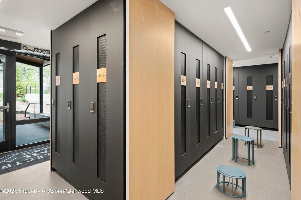 36 of 38 - 119 Wood Road 401, Snowmass Village, CO