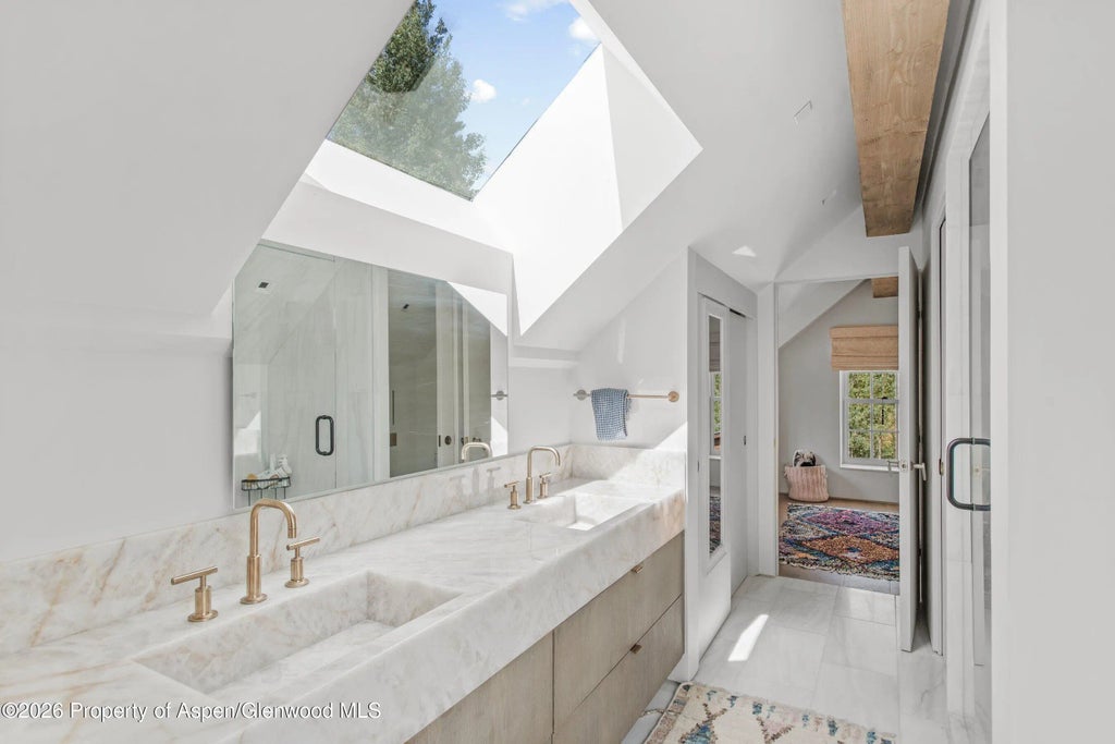 9 of 20 - 5387 Castle Creek Road, Aspen, CO