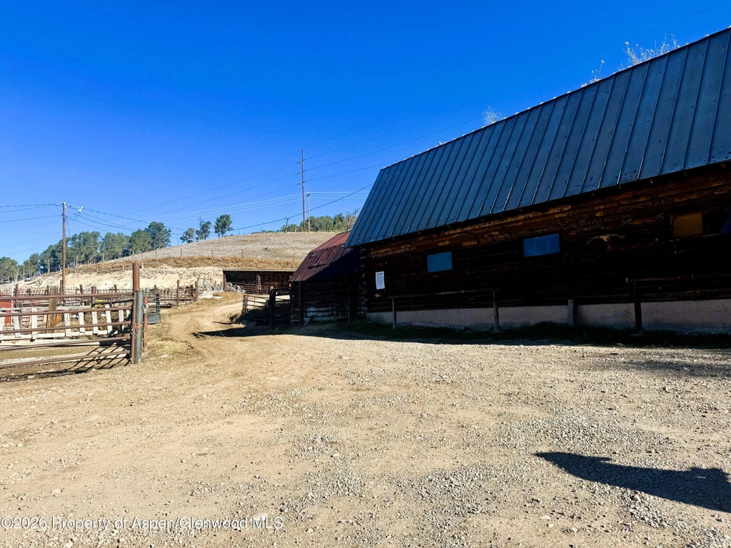 7 of 9 - 977 County Road 101, Carbondale, CO