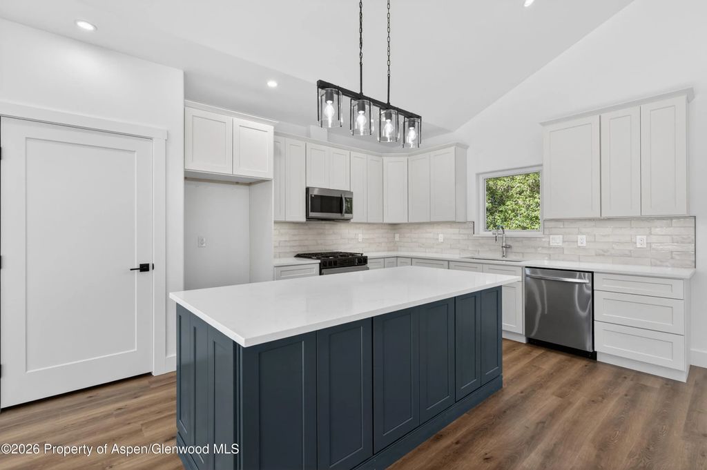6 of 39 - 353 Roan Court, Silt, CO