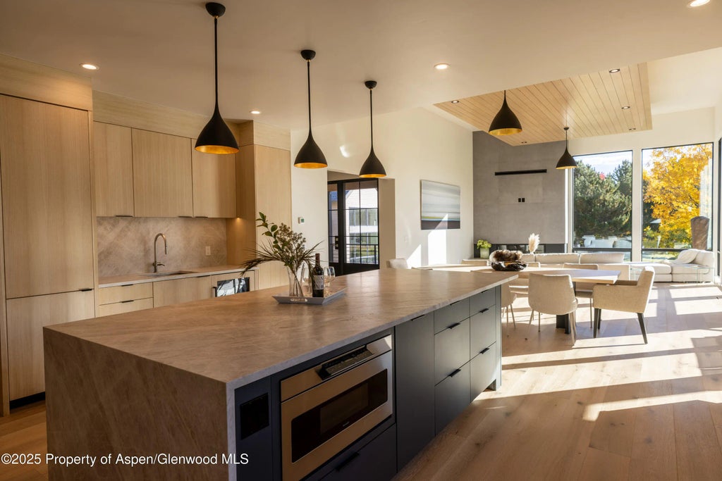 13 of 71 - 719 Perry Ridge, Carbondale, CO