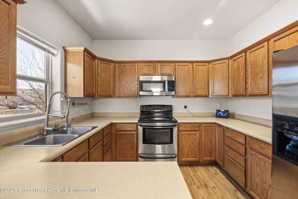 8 of 23 - 66 Castle Ridge Drive, New Castle, CO