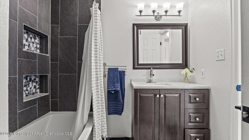 19 of 26 - 1557 E 12th Street, Rifle, CO