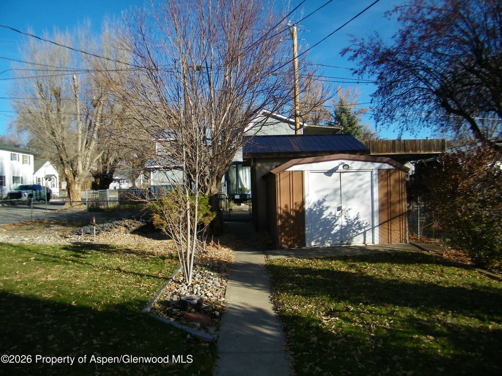 9 of 22 - 758 Railroad Avenue, Rifle, CO