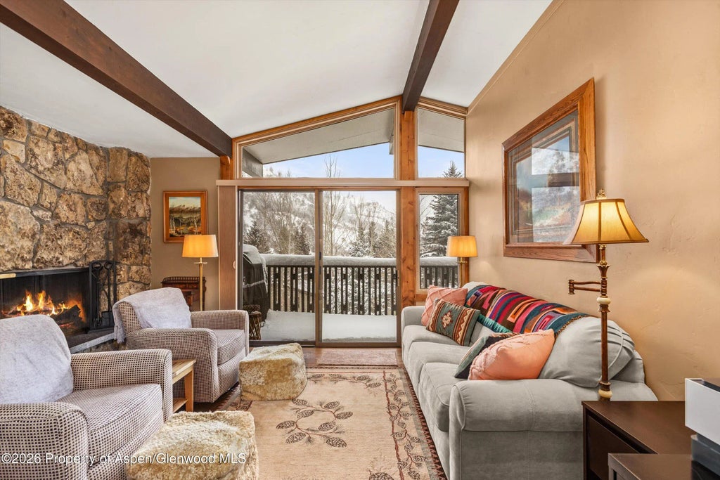 150 Carriage Way 33, Snowmass Village