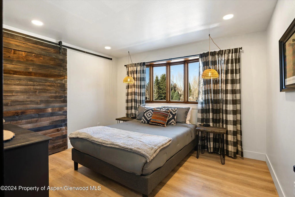 15 of 42 - 24 Cherry Lane, Emma, CO