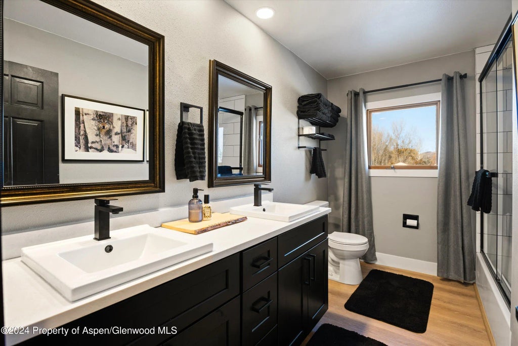 17 of 42 - 24 Cherry Lane, Emma, CO